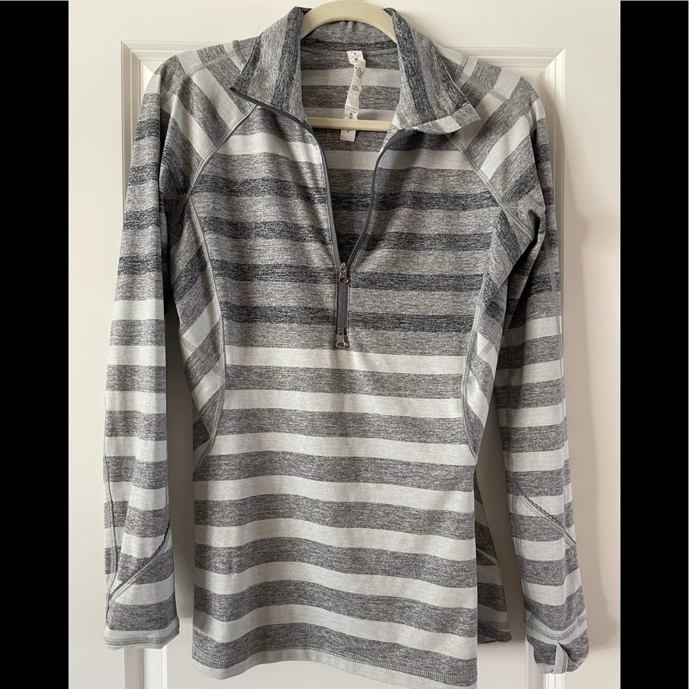 Size 8 Lululemon Half zip, light weight sweatshirt.